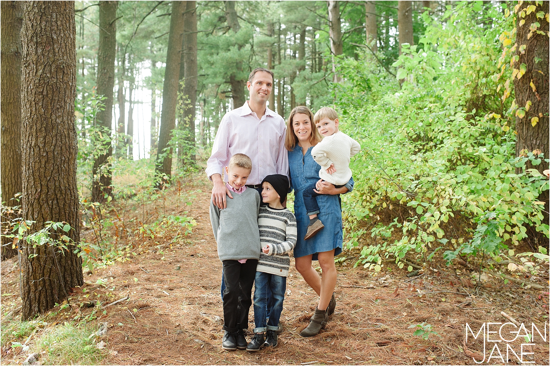 MeganJane Photography Ashland MA family photographer